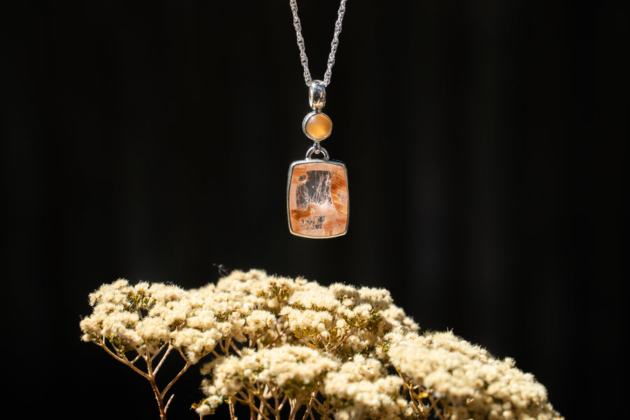 ROSE QUARTZ LODOLITE WITH APRICOT MOONSTONE NECKLACE
