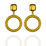 Gold circle earrings from stud