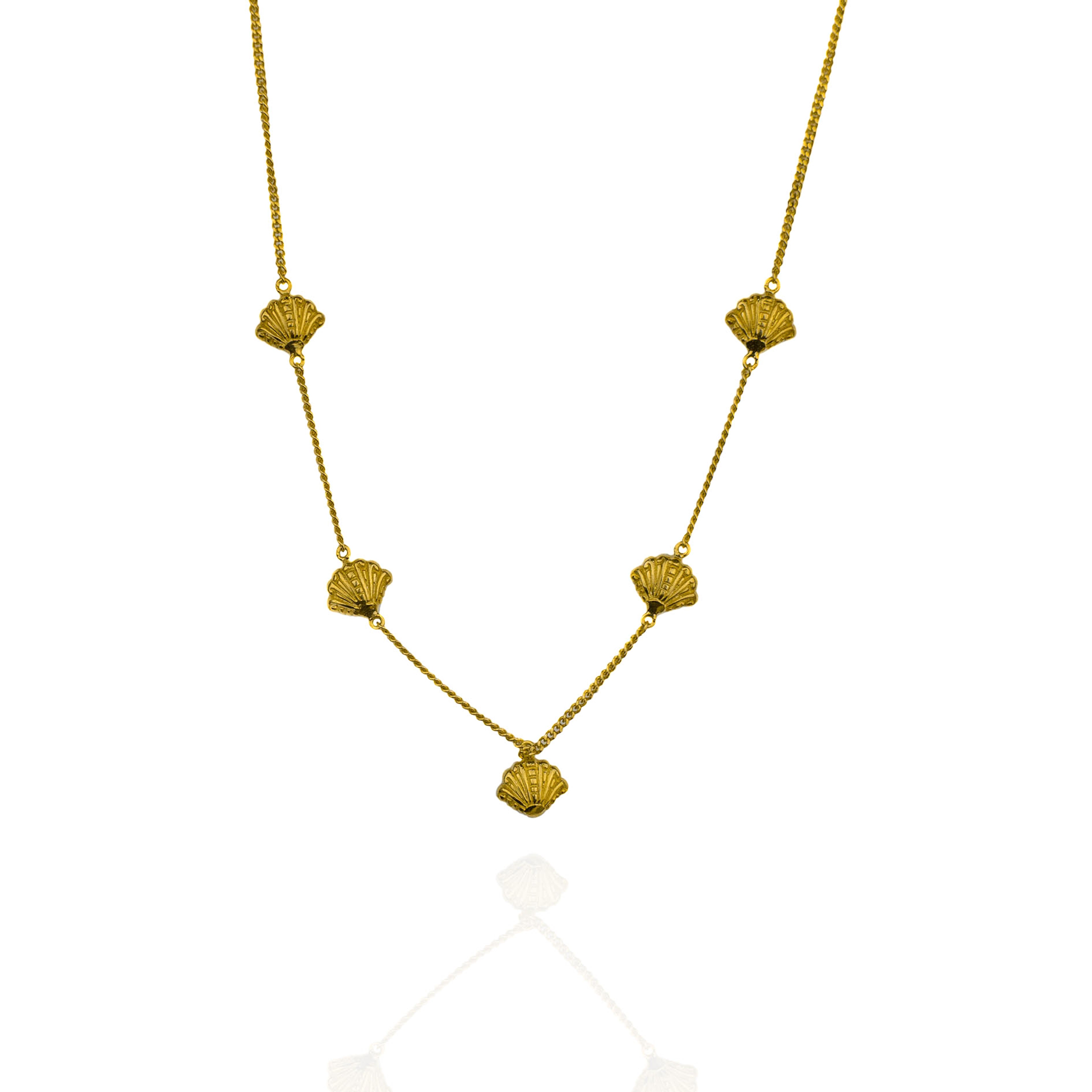 Gold necklace with 5 pipis
