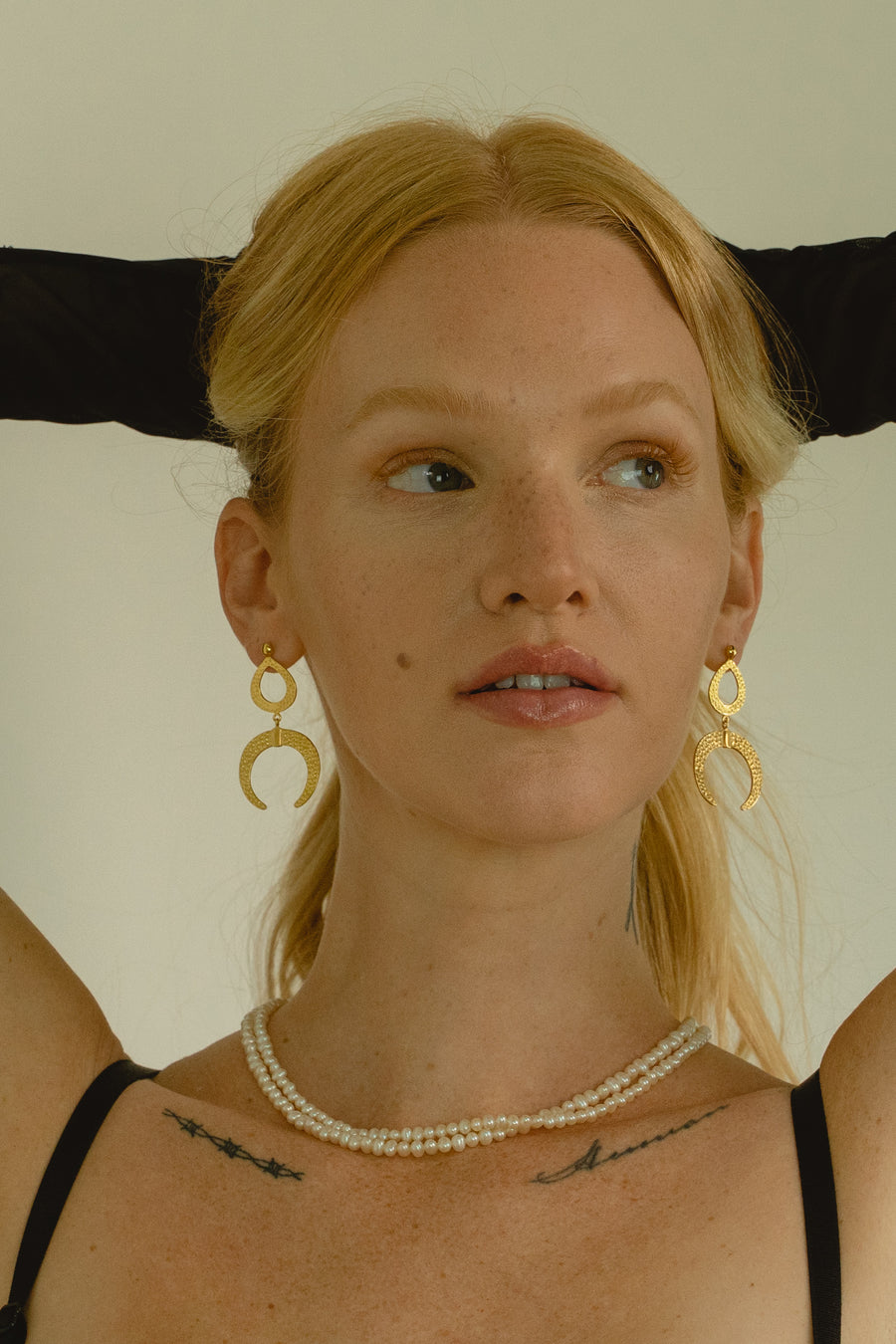 LUNA GOLD EARRINGS