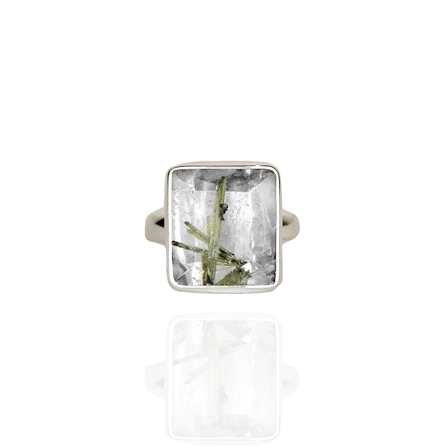 QUARTZ WITH GREEN TOURMALINE INCLUSION RING